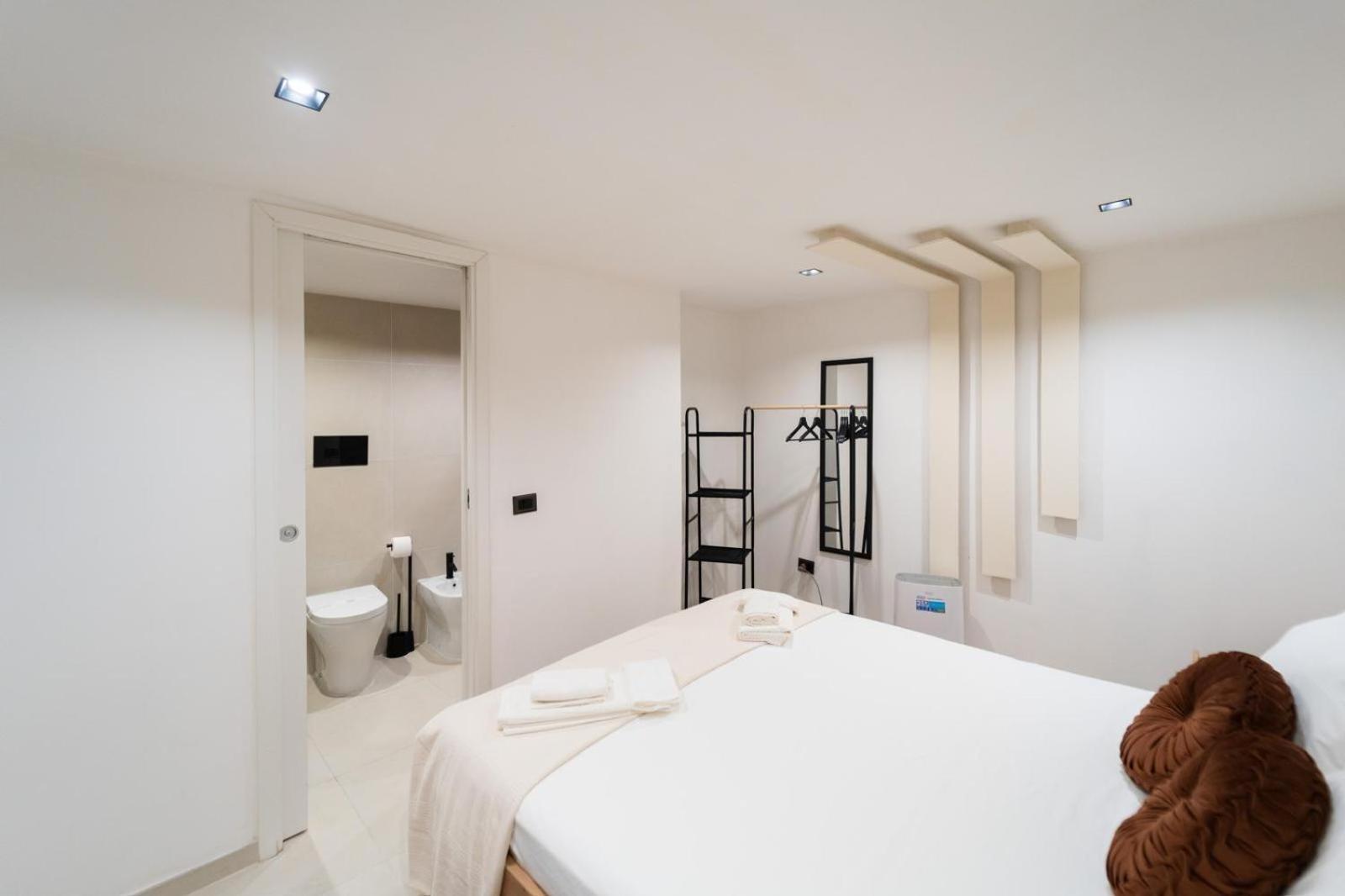 Benvenuti A Casa * Naples